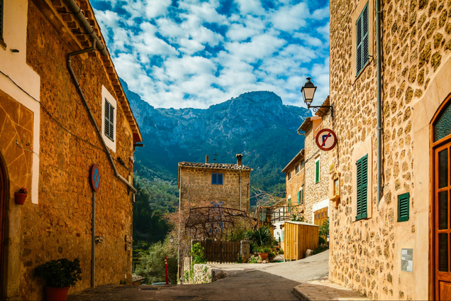 Illustration for article titled Mallorca (Spain) Oppomeet registration, Oct/Nov 2019. Deadline!